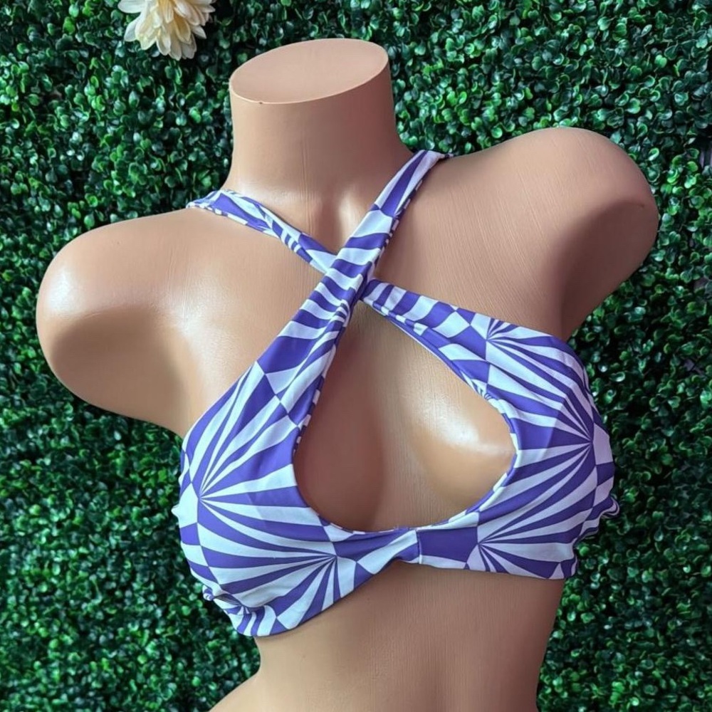 NEW NEVER WORN Rolita Couture Keyhole Crop Top Bralette Purple White Adjustable
